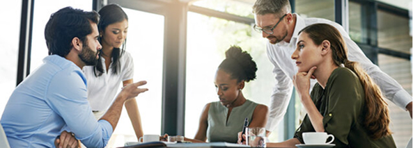 Personnes_en_réunion_2